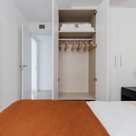 Blueground Antiga Esq De Leixample Furnished Bcn-137 Barcelona